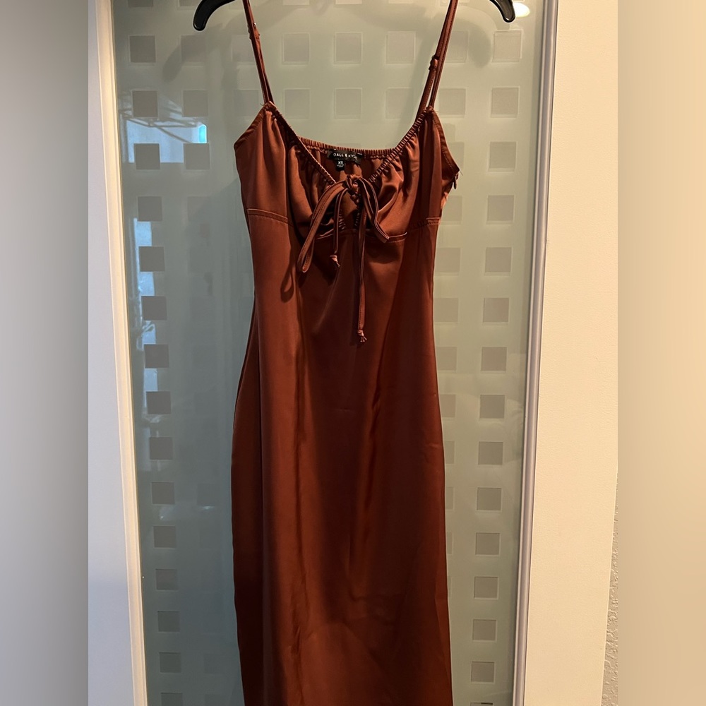 Brown dress